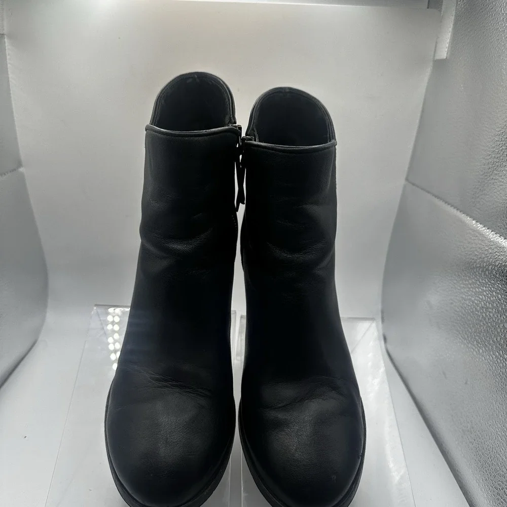 Thursday Boots Co. Uptown Everyday Boot Side Zip Block Heel Black Leather Size 9